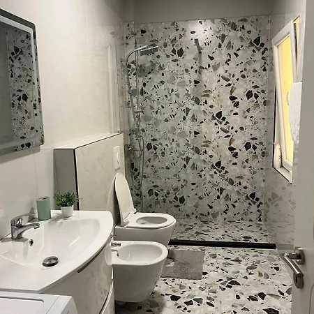 Boutique Apartment Τίρανα